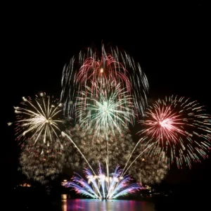 2025日月潭花火節搭船看煙火